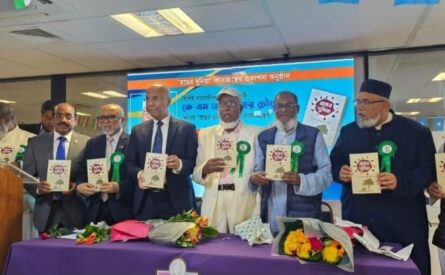 কে এম আবু তাহের চৌধুরী-এর লেখা ‘রঙের দুনিয়া’ প্রকাশনা অনুষ্ঠান সম্পন্ন