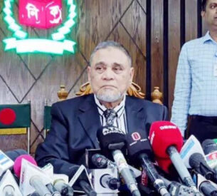 জাতিকে সুষ্ঠু ও সুন্দর ভোটের প্রতিশ্রুতি দিলেন সিইসি